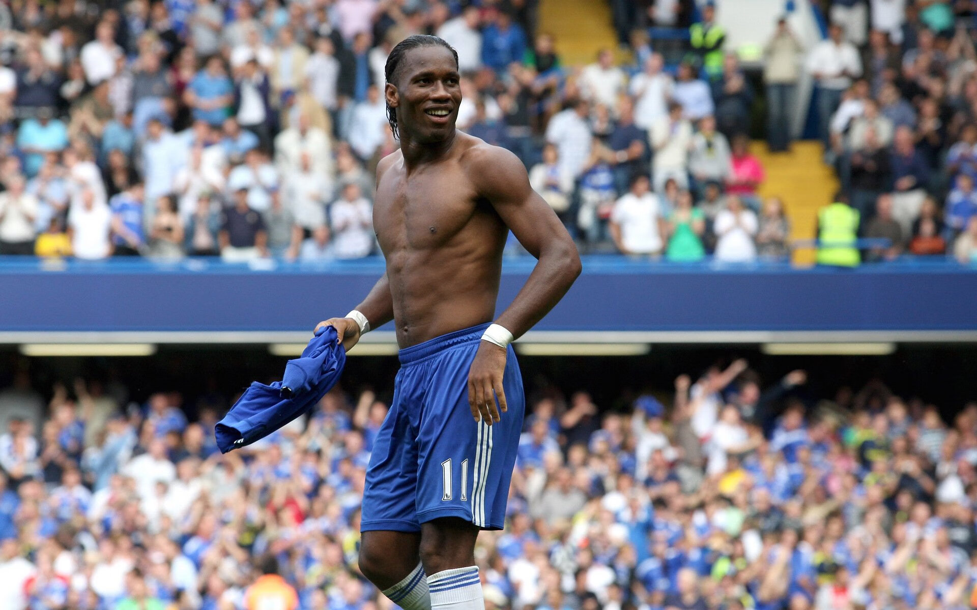 乌克兰稳稳拿下挪威，法比尼奥带队取胜，一场战术与意志的双重胜利