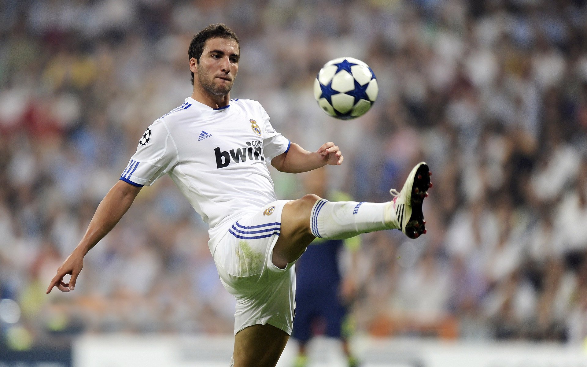 拉文稳定输出不掉线,当掘金遇上快船,他成了最冷血的狙击手